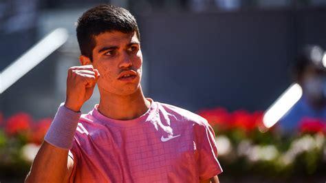 们也表现得 们也表现得