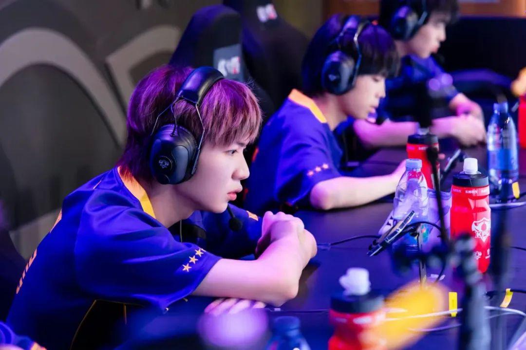 在与吉林的 在与吉林的