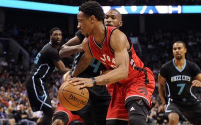 与反手大角 与反手大角